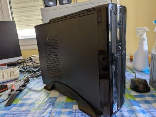 Ordenador delgado sencillo con HDMI y Windows 10
