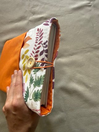 Funda libro floral hojas otoño multicolor