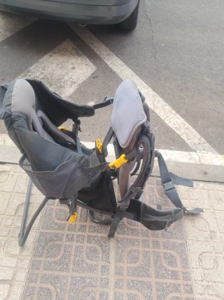 Mochila porta bebés Deuter Trekking