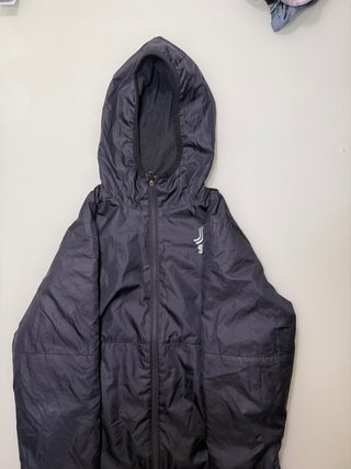 Chaqueta Nike Negra con Capucha