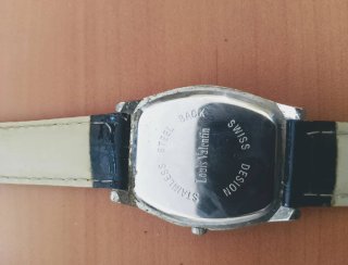 Reloj Louis Valentin Cuarzo Correa Negra