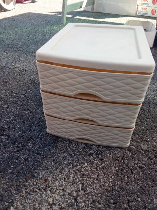 Cassettiera in plastica