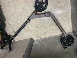 2 Patinetes Plegables