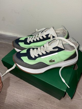 Zapatillas Lacoste grises y verdes