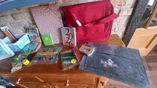 Lote de Material Escolar y de Oficina