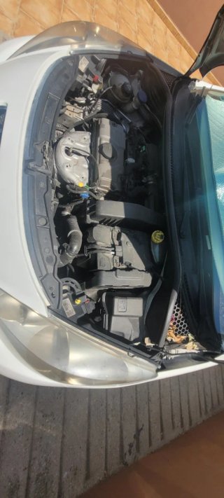 Peugeot 207 2012