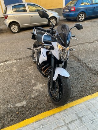 Moto Kawasaki Naked