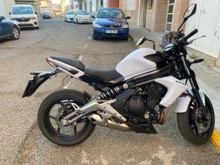 Moto Kawasaki Naked