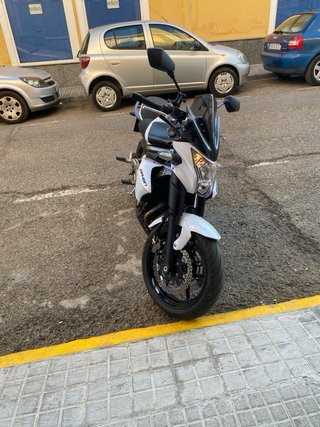 Moto Kawasaki Naked