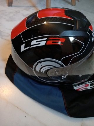Casco LS2 Negro Rojo