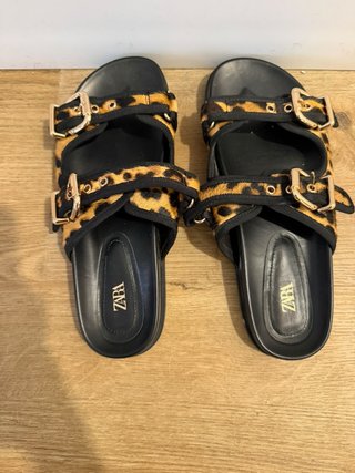 Sandalias Zara Estampado Leopardo