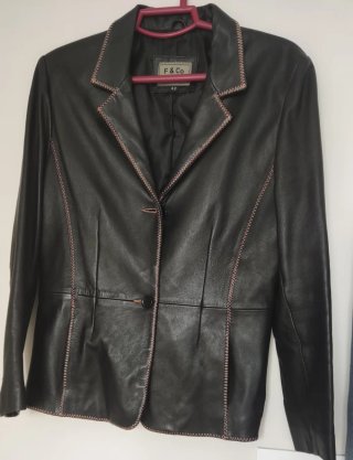 Chaqueta Americana de Piel Negra F & Co