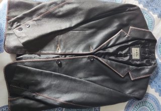 Chaqueta Americana de Piel Negra F & Co