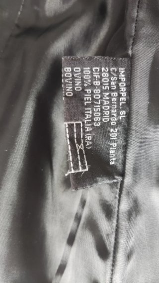 Chaqueta Americana de Piel Negra F & Co