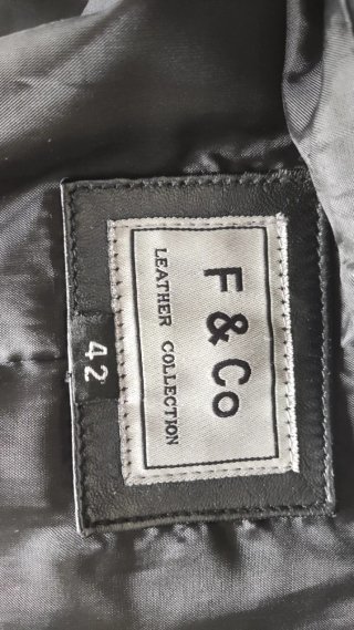 Chaqueta Americana de Piel Negra F & Co