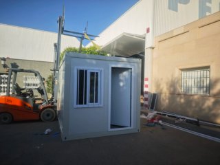 Caseta prefabricada metálica