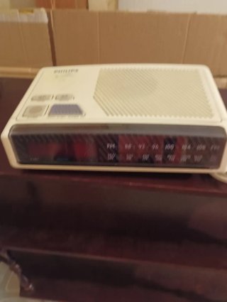Radio Despertador Philips Beige