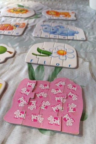 Set de 3 puzzles para niños de 5-6 años.