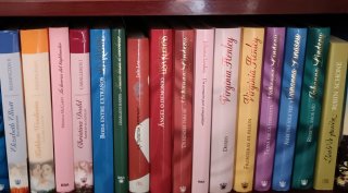 Novelas del género romántico de diferentes autoras