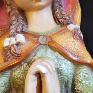 Figura de Virgen en Escayola