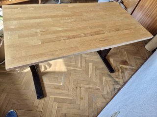 Mesa de estudio elevable eléctrica