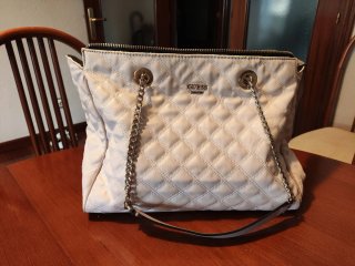 Bolso GUESS Acolchado Blanco
