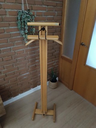 Galán de Noche de Madera de Pino