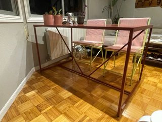 Mesa comedor The Masie metal roja