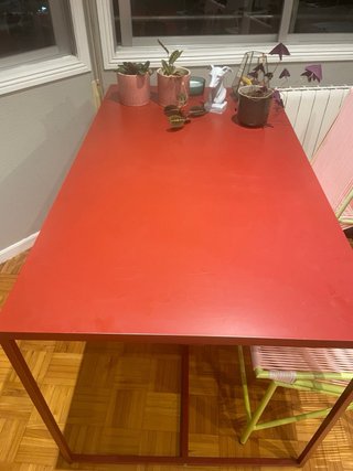 Mesa comedor The Masie metal roja