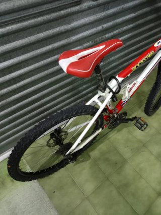 Bicicleta de Montaña GT Talla S