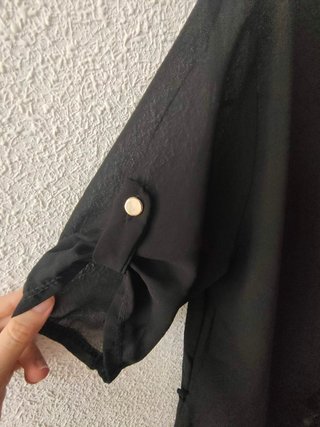 Blusa Negra Transparente Manga Corta