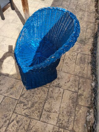 Silla de Mimbre Azul para Jardín