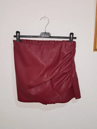 Falda Pantalón Polipiel roja Talla Única