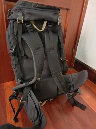 Mochila de Montaña Forclaz Travel 100 40L