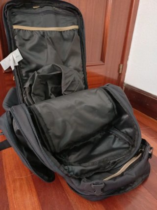 Mochila de Montaña Forclaz Travel 100 40L