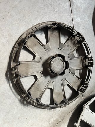 Set de 4 Tapacubos Ford Focus MK2 R16