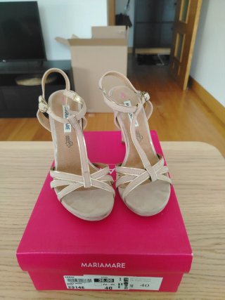 Sandalias de tacón Mariamare beige Talla 40
