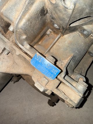 Caja de cambios M54-3735 B 015702
