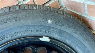 Neumático Michelin 195/65 R15 sin usar