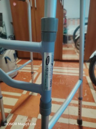 Andador plegable para adultos