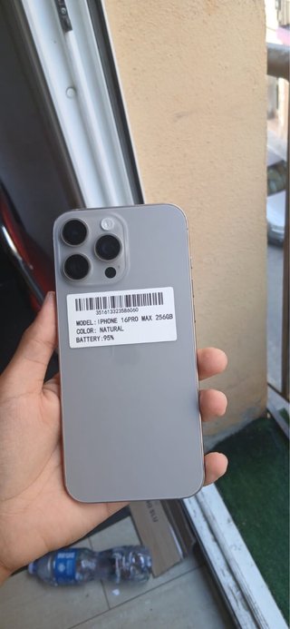 iPhone 16 Pro Max 256GB Natural