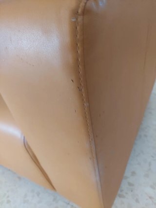 Sofá de piel marrón Ikea