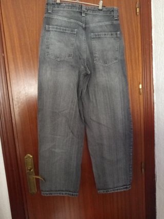 Pantalón Ancho Bershka Gris