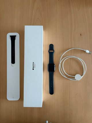 Apple Watch Series 3 38mm. Con cargador y correa