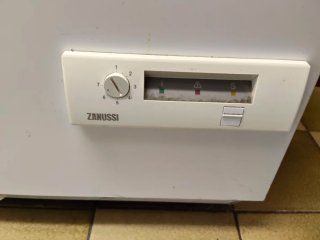 Arcón Congelador Zanussi 220L