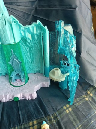 Palacio de Hielo Frozen Elsa Muñeca Olaf