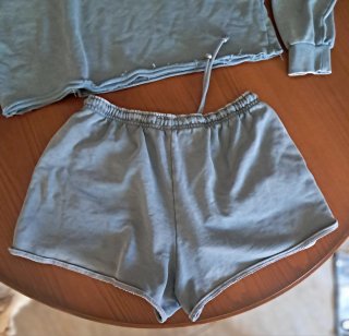 Conjunto de Deporte y Ocio TallaM-L. Color gris ve