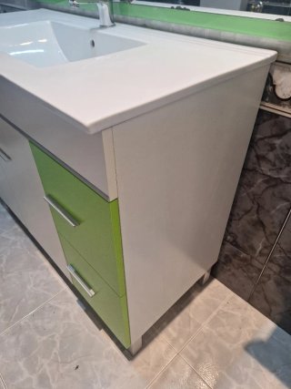 Mueble de baño con lavabo