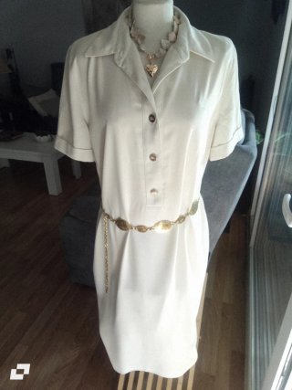 Vestido beige de Burberry