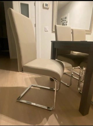 Sillas de salón(x6) beige y plateadas
